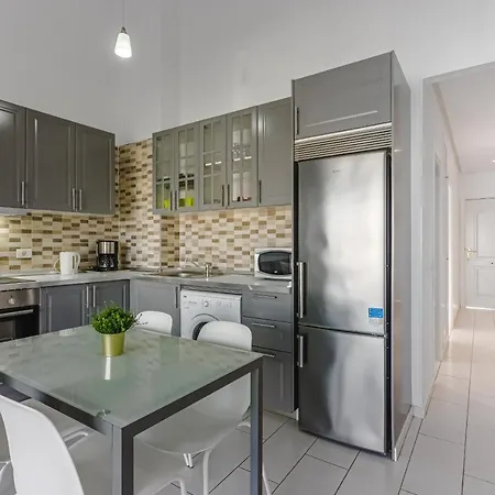 Apartment Aircon Heatedpool Modern Cristianos